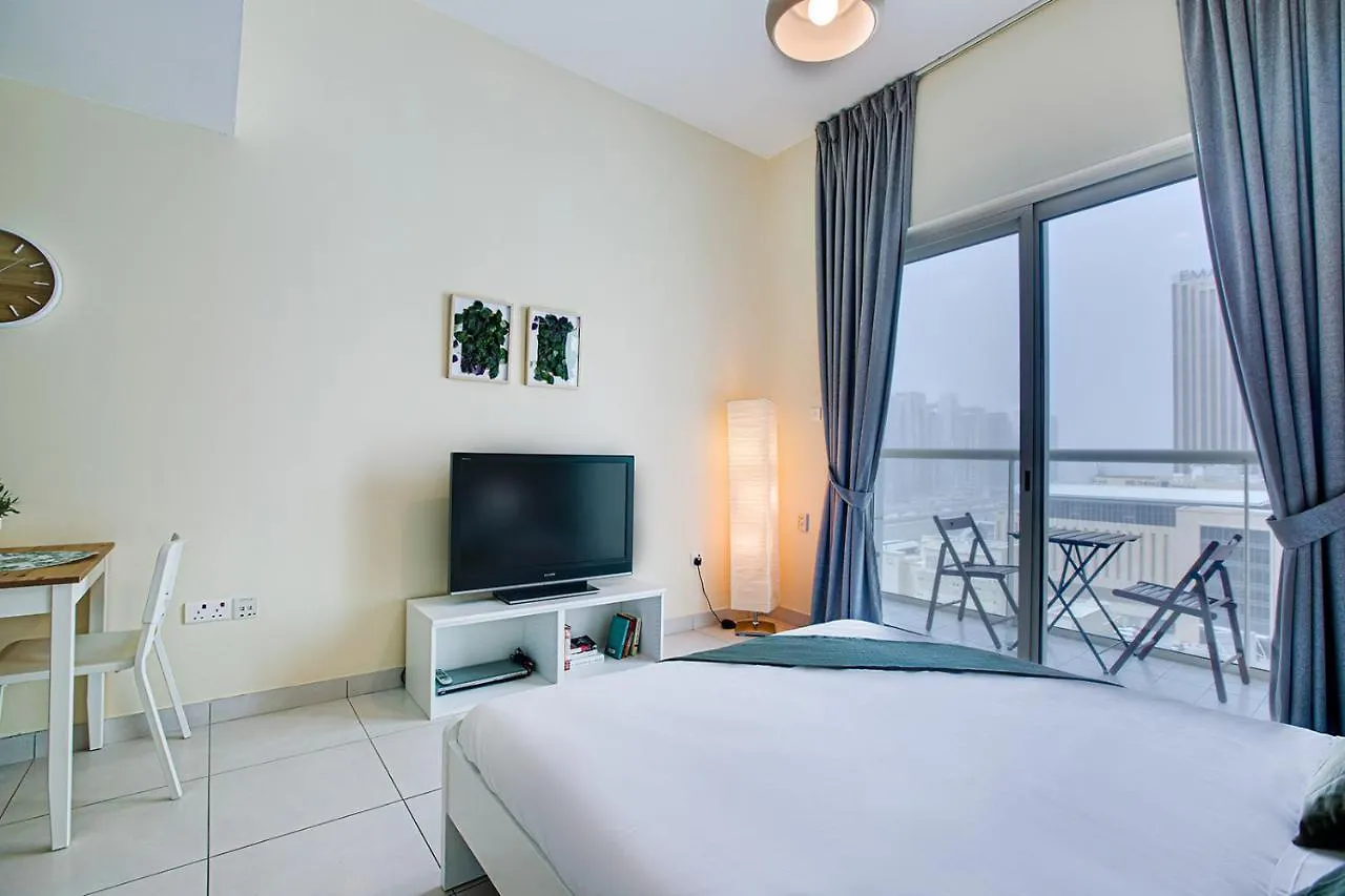 Splendid Studio In Marina View Towers Dubai