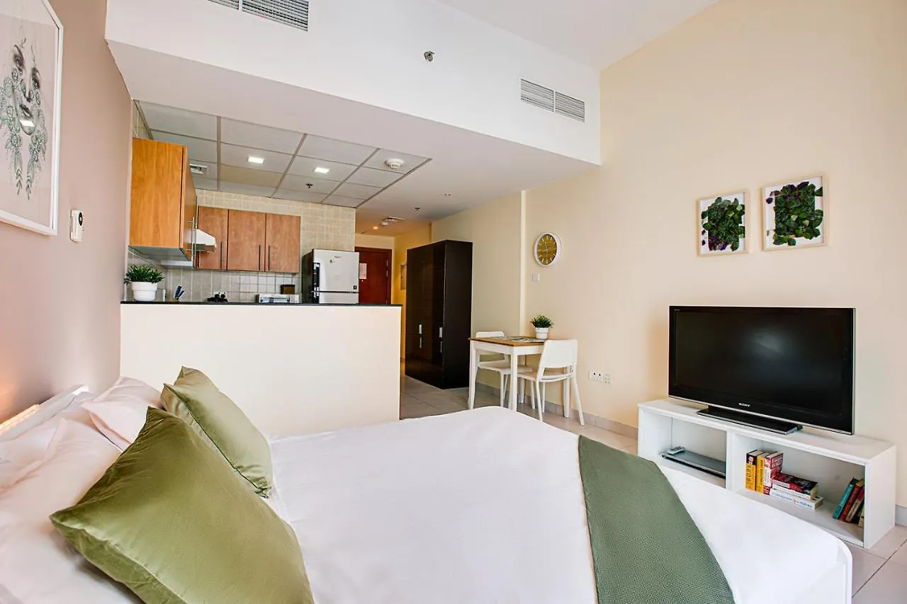 Splendid Studio In Marina View Towers Dubai United Arab Emirates
