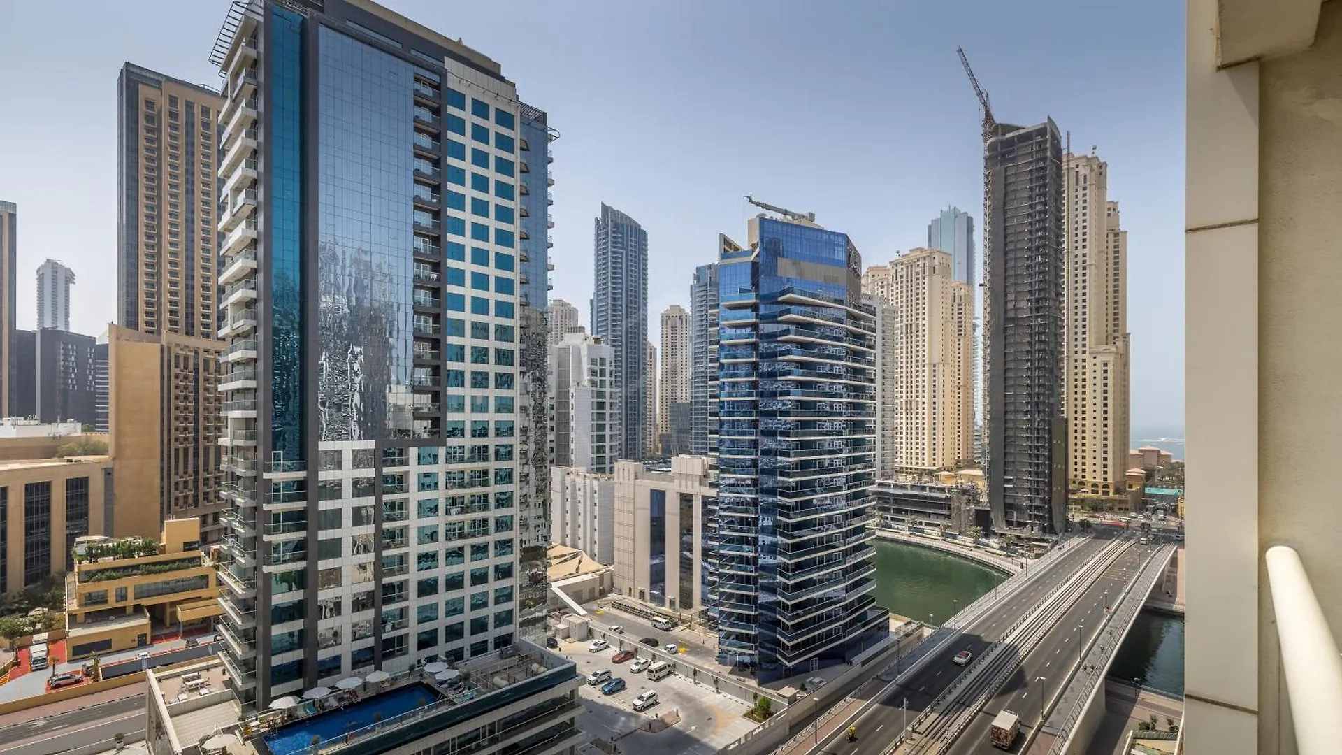Splendid Studio In Marina View Towers Dubai United Arab Emirates